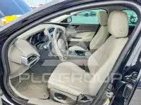2017 Jaguar XE фото