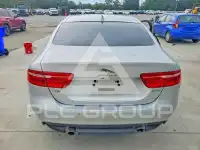 2017 Jaguar XE photo