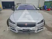 2017 Jaguar XE photo