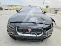 2017 Jaguar XE фото