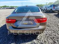 2017 Jaguar XE фото