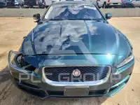 2017 Jaguar XE photo