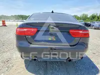 2017 Jaguar XE фото