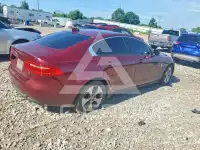2017 Jaguar XE photo