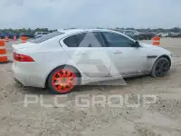 2017 Jaguar XE фото
