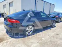 2017 Jaguar XE photo