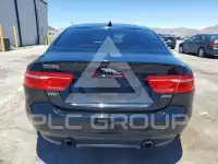 2017 Jaguar XE photo