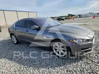 2017 Jaguar XE фото
