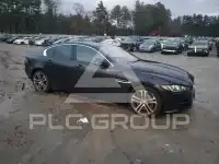 2017 Jaguar XE фото