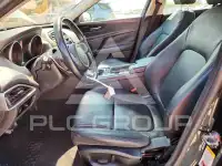 2017 Jaguar XE photo