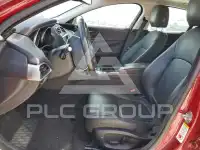 2017 Jaguar XE фото