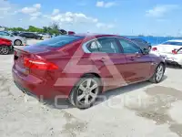 2017 Jaguar XE фото