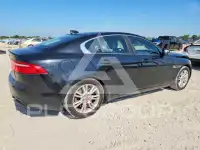 2017 Jaguar XE photo