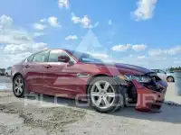 2017 Jaguar XE фото
