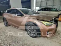 2017 Infinity QX30 photo