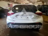 2017 Infinity QX30 photo