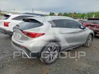 2017 Infinity QX30 фото