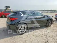 2017 Infinity QX30 photo