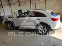 2017 Infinity QX70 фото
