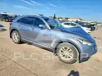 2017 Infinity QX70 фото