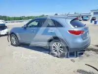 2017 Infinity QX70 photo