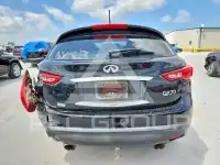 2017 Infinity QX70 фото