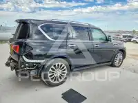 2017 Infinity QX80 photo