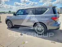 2017 Infinity QX80 photo