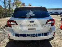 2017 Subaru Outback photo