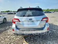2017 Subaru Outback photo