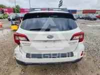 2017 Subaru Outback photo