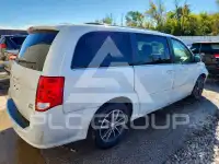 2017 Dodge CARAVAN фото