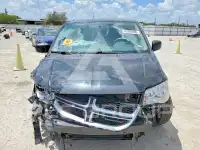 2017 Dodge CARAVAN фото