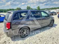 2017 Dodge CARAVAN photo