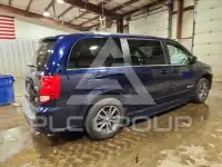2017 Dodge CARAVAN photo