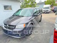 2017 Dodge CARAVAN photo