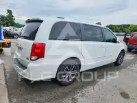 2017 Dodge CARAVAN фото