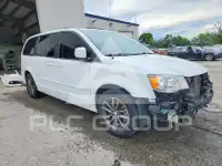 2017 Dodge CARAVAN фото