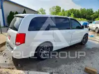 2017 Dodge CARAVAN фото