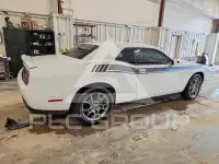 2017 Dodge CHALLENGER фото