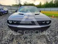 2017 Dodge CHALLENGER photo