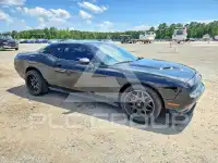 2017 Dodge CHALLENGER photo