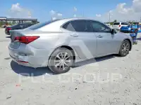 2017 Acura TLX photo