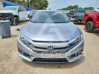 2017 Honda CIVIC фото