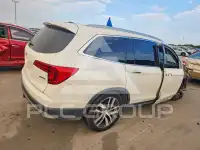 2017 Honda PILOT photo