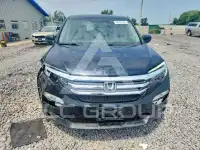 2017 Honda PILOT photo