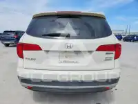 2017 Honda PILOT photo