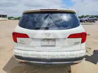 2017 Honda PILOT photo