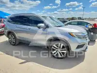 2017 Honda PILOT photo