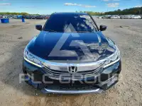 2017 Honda Accord photo